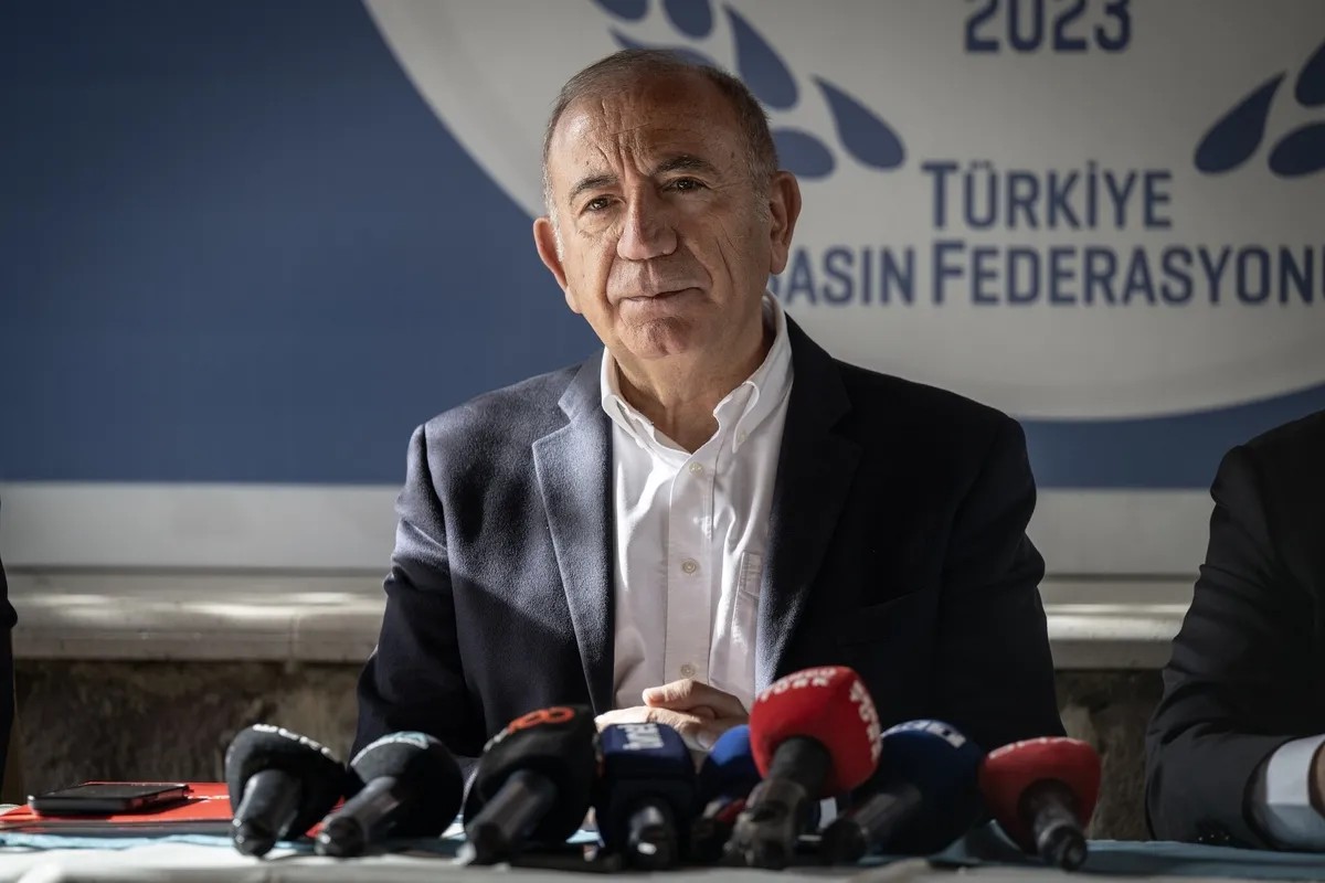 ʺCHP'nin adayı hazırʺ diyen Gürsel Tekin ʺGünü gelince genel başkanımız paylaşırʺ ifadelerini kullandı (Foto: Takvim Fotoğraf Arşivi)