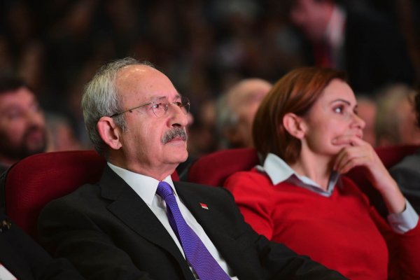 Canan Kaftancıoğlu Twitter’da militan gibi