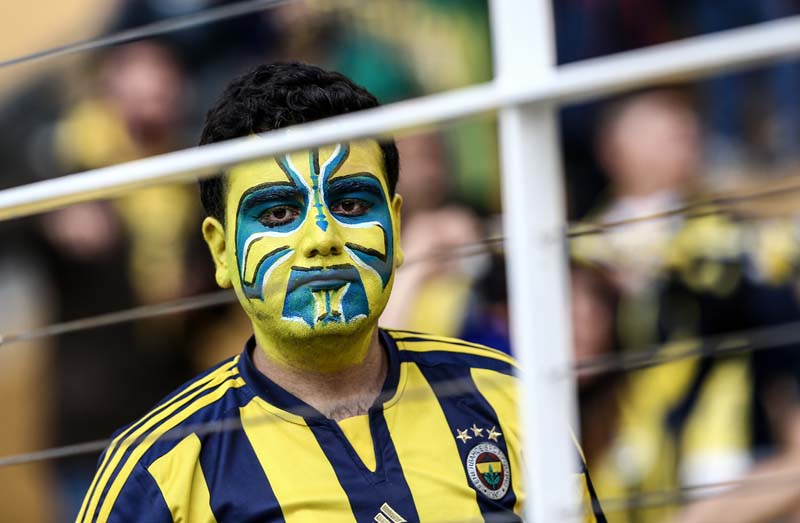 Galatasaray taraftarından anlamlı mesaj!