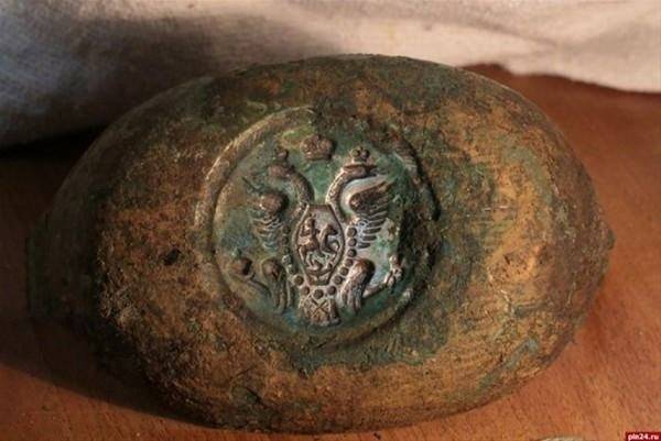Büyükannesinden kalan dolabı açtı hayatının şokunu yaşadı