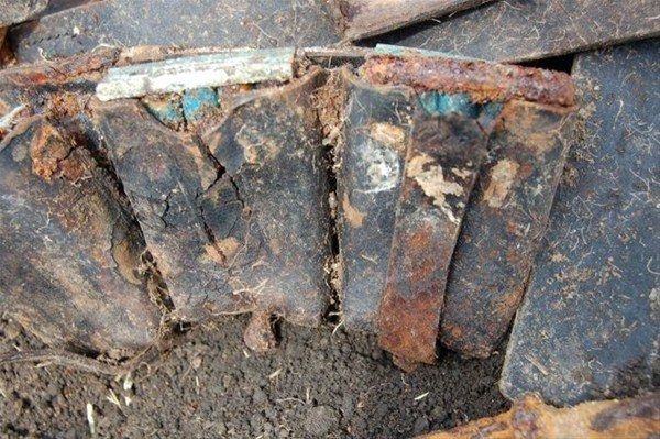 Büyükannesinden kalan dolabı açtı hayatının şokunu yaşadı