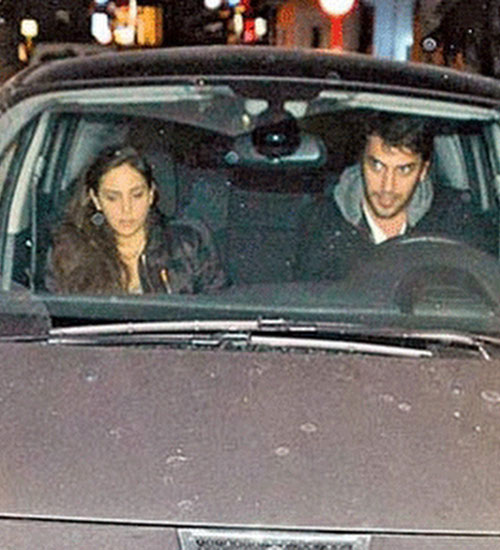 Demet Özdemir ve Can Yaman’ın eski sevgililileri sizi şoke edecek! Sarmaş dolaş...