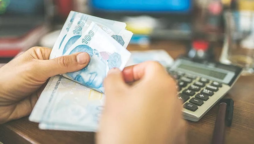 Liste güncellendi, son haneye göre hesaplara para yatıyor! Emekliye duyuru Pazar günü geldi! T.C kimlik numarasının sonu 0,2,4,6,8 olanlar...