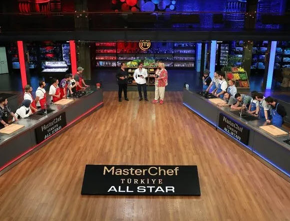 Masterchef’te tehditler havada uçuştu devreye Mehmet Şef girdi Dışarıda çok pis sıkacağım benden çekecekler