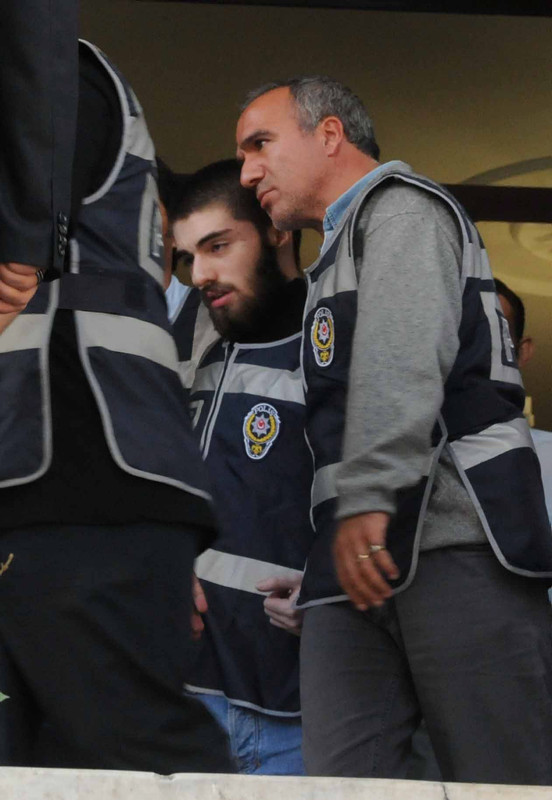 Münevver Karabulut cinayetinde yeni gelişme! Cem Garipoğlu’nun mezarı açılacak! Münevver Karabulut’un babası Süreyye Karabulut ilk kez konuştu: Derin şüphelerim var