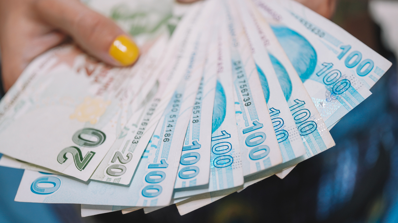 1 yıl geri ödemesi yok: 250.000 TL ihtiyaç kredisi verilecek! Düşük faiz + 60 ay vade fırsatı sunulacak! Tek şartla...