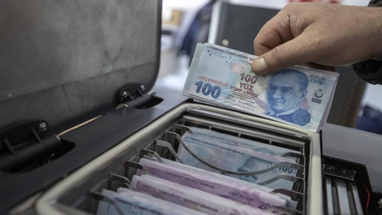 Ev hanımlarına emeklilik ve 3600 ek gösterge çıktı mı? 28 Mart torba yasa son durum: Bağ-Kur prim günü 7200’e düştü mü, yasalaştı mı?