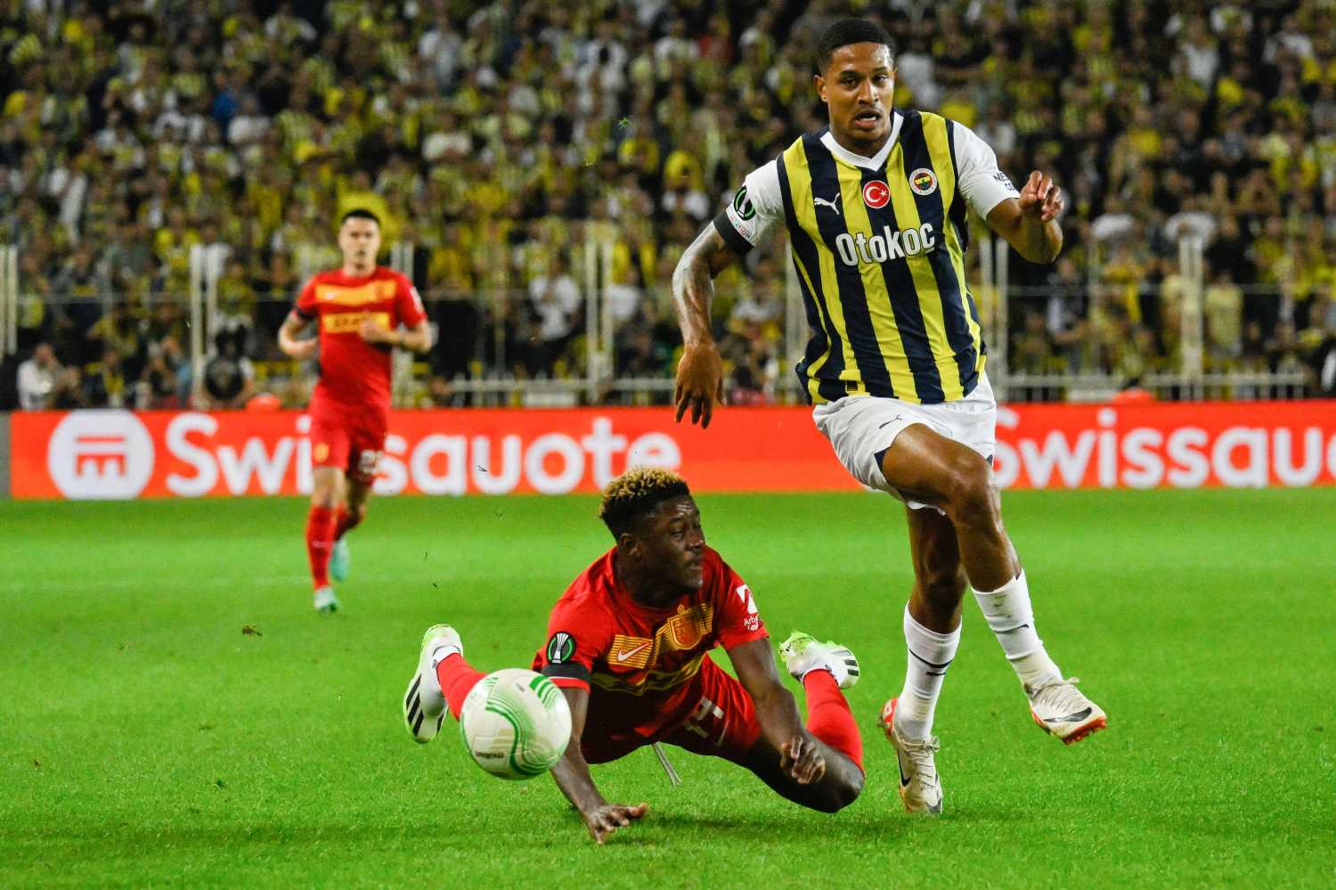 Fenerbahçe’de tüm takım değişiyor! Ayrılacaklar listesi belli oldu