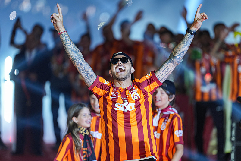 Galatasaray’dan şaşırtan transfer! Eski Beşiktaşlı geliyor