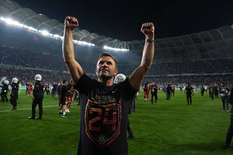 Galatasaray’dan şaşırtan transfer! Eski Beşiktaşlı geliyor