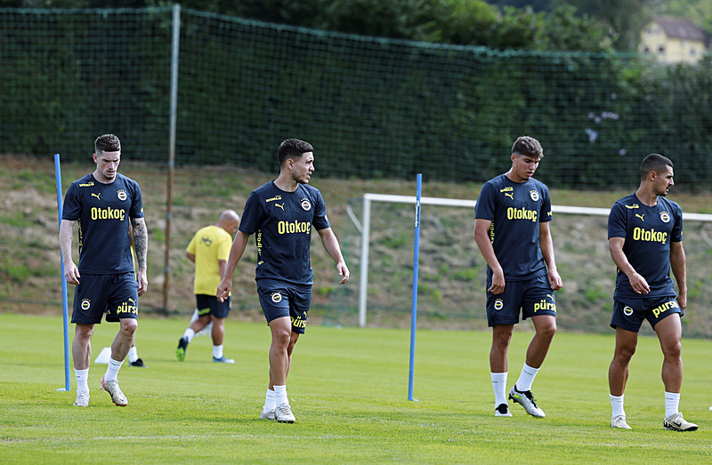 TRANSFER HABERİ: A Milli Takım’ın genç yıldızı Fenerbahçe’ye! Merih ve Cenk derken...