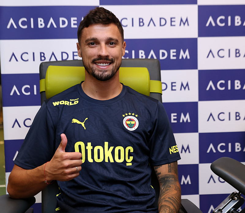 İşte Fenerbahçe’nin kamp raporu! Kimler gidecek, kimler kalacak?