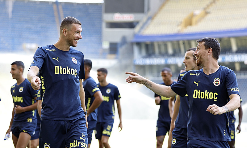 Galatasaray istedi Fenerbahçe devreye girdi! Yılın transfer çalımı geliyor