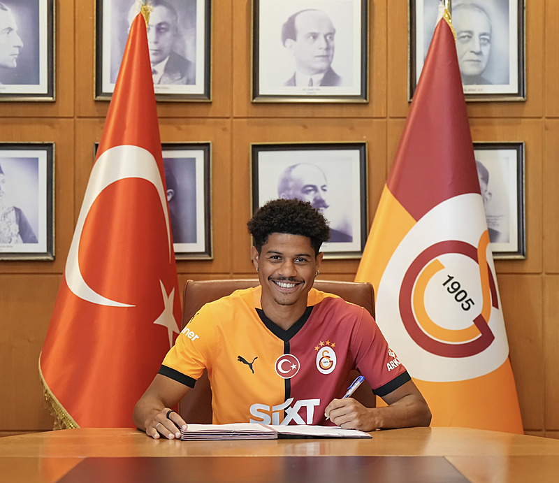 Galatasaray’da çarpıcı gelişme! Gabriel Sara...