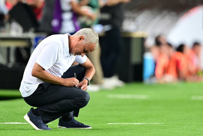 Jose Mourinho’dan flaş santrfor kararı! İşte Fenerbahçe’nin Çaykur Rizespor maçı 11’i
