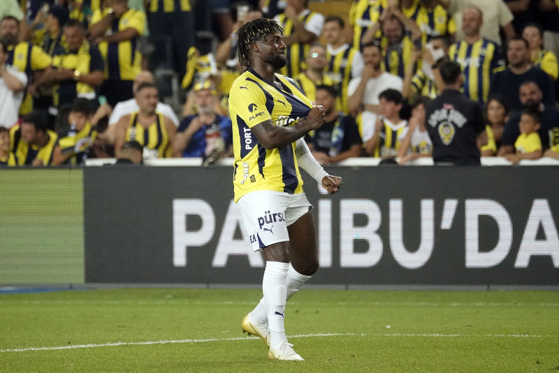Jose Mourinho’dan flaş santrfor kararı! İşte Fenerbahçe’nin Çaykur Rizespor maçı 11’i