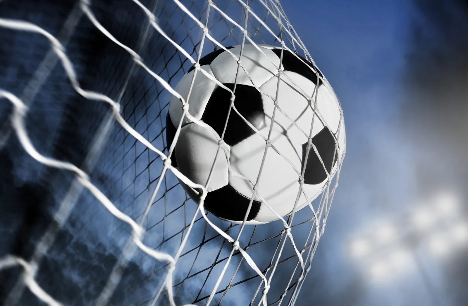 ⚽️ 13 ARALIK CUMA MAÇ PROGRAMI: Bugün kimin maçı var? 13 Aralık UEFA Avrupa Ligi maçı var mı? Güncel maç takvimi...