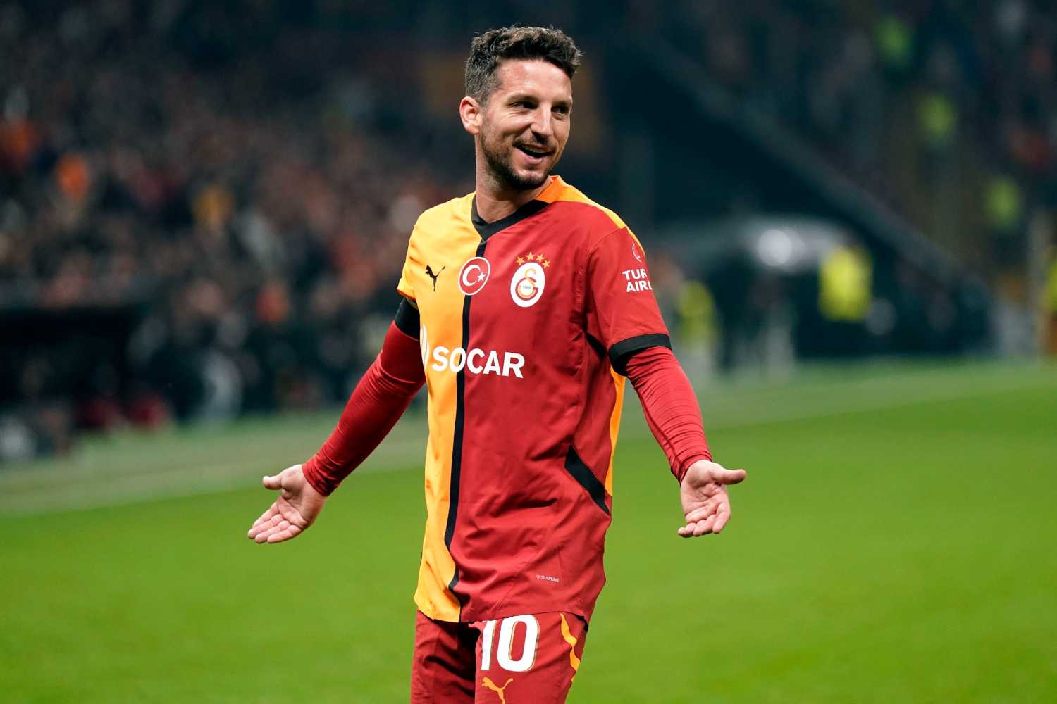 Galatasaray’dan Fenerbahçe’ye yılın transfer çalımı!