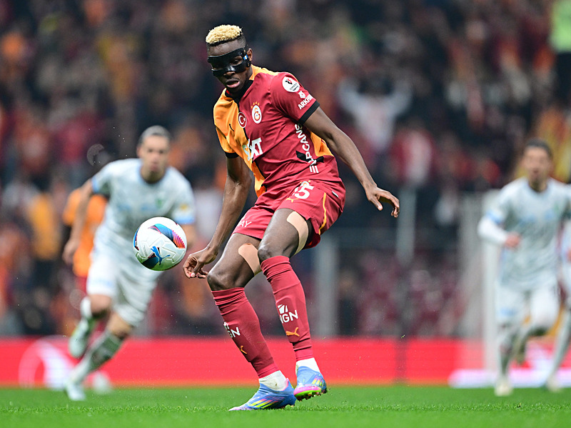 Galatasaray’dan Fenerbahçe’ye yılın transfer çalımı!