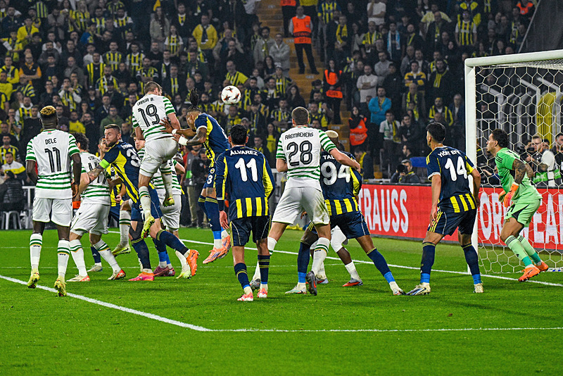 Fenerbahçe’den dev transfer operasyonu! Hedefte 3 yıldız var