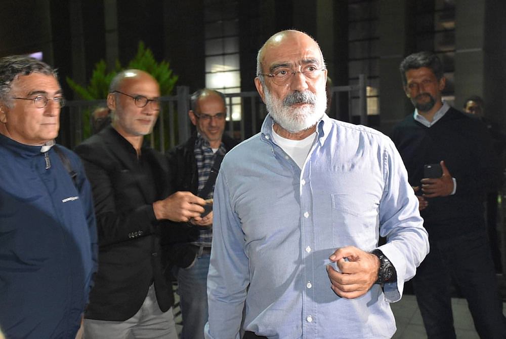 Ahmet Altan yeniden gözaltına alındı-1