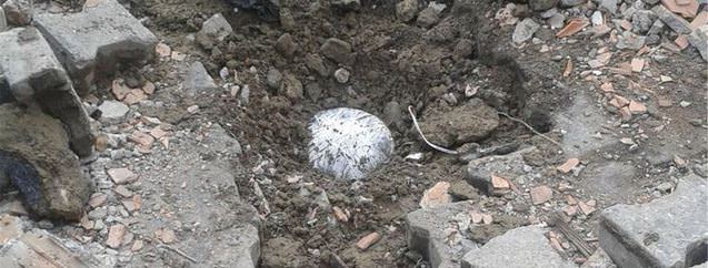 Hainler kaldırım taşına bomba döşedi-2