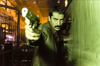 Kenan İmirzalıoğlu kimdir?