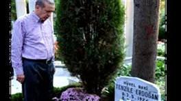 Erdoğan, annesinin mevlidinde Kur'an okudu