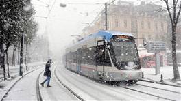 İstanbul beyaza büründü