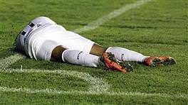 Neymar'a taş atıp bayılttılar