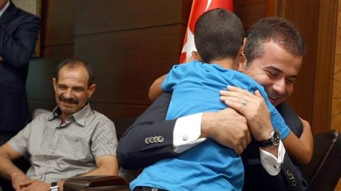 Selahi yine kırdı geçirdi