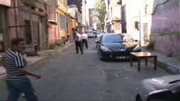 Nefes kesen hırsız-polis kovalamacası