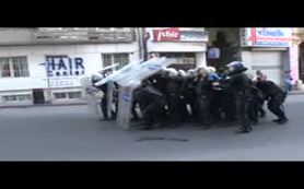 Basın mensupları ve polislerin zor anları