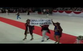 Gezi pankartına tepki gösteren şahsa dayak!