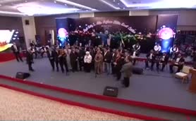 Başbakan Erdoğan Gönül Dağı türküsünü söyledi