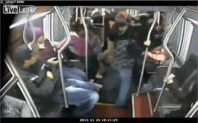 Metrobüste korku dolu anlar!
