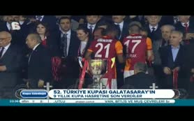 Melo, TFF Başkanı Demirören'in elini sıkmadı!
