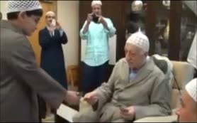 Fethullah Gülen deste deste para dağıttı!