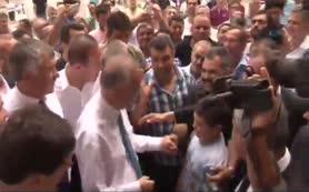 İhsanoğlu'na Adana'da sert tepki