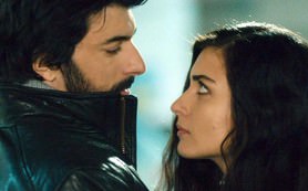 Kara Para Aşk 1.bölüm