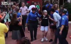 ABD polisi 90 yaşındaki kadını göz altına aldı