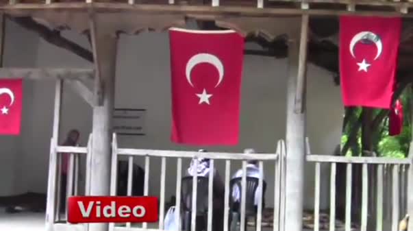 Bu mezarlıkta garip şeyler oluyor!-1