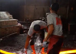 Serinlemek için litrelerce su harcıyorlar