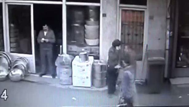 Dolandırıcılık kamerada!