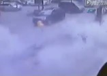 Çocuklar kanalizasyonu patlattı
