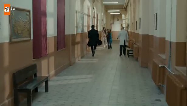 Mahir bebeğinin ölmediğini öğreniyor