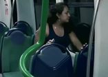 Metroda'da korkunç zombi şakası