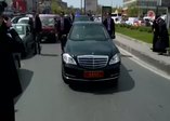 Başbakan Davutoğlu, Galata Köprüsü'nde yürüdü