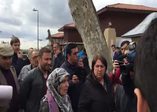 MHP'den Kabe'yle alay eden pankart!