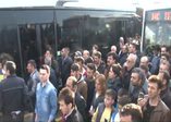 İstanbul'da feci kaza! Metrobüs yoluna uçtu!